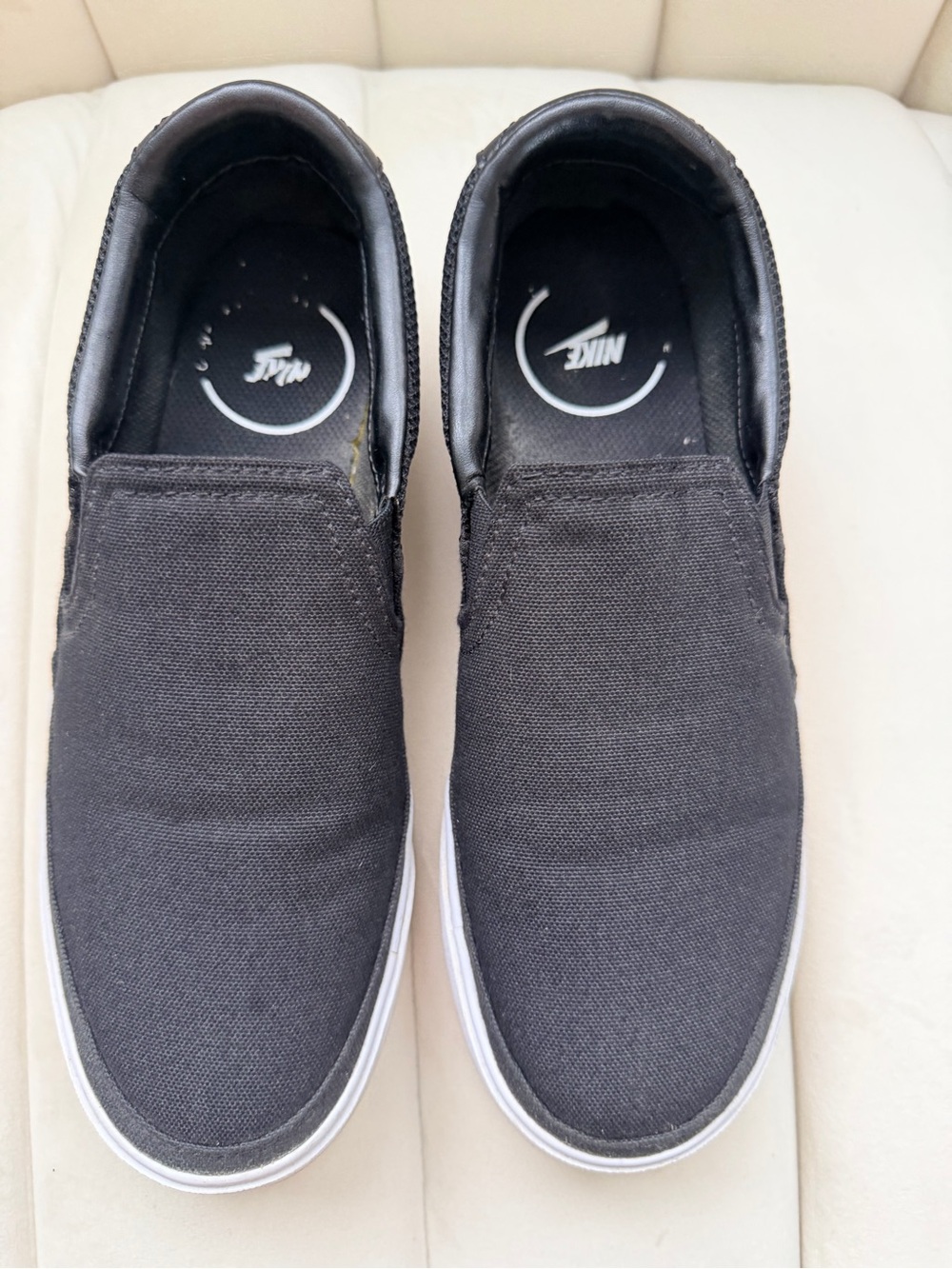 Nike Canvas Sneakers